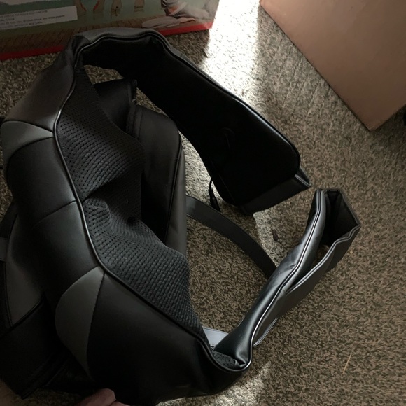 Neck massager - Picture 1 of 8